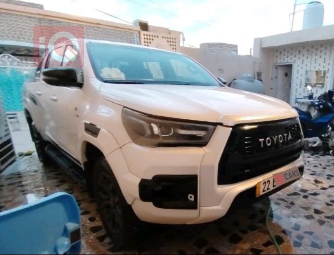 تويوتا هايلوكس